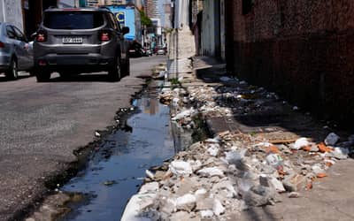 Atraso nas metas de universalização do saneamento básico gera debate sobre adiamento