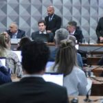 Semana no Congresso começa com indefinição no plenário e protagonismo de comissões