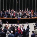Câmara dos Deputados: Uma Semana Crítica para a Jornada de Trabalho