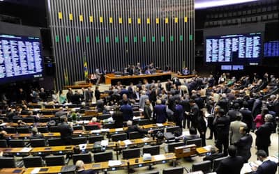CNI Classifica Aprovação da PEC que Reduz Jornada de Trabalho como “Inadequada e Inoportuna” (27/04)