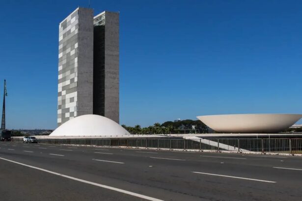 Entidades Empresariais Defendem Adiamento da Discussão sobre a Redução da Jornada de Trabalho no Brasil (27/04)
