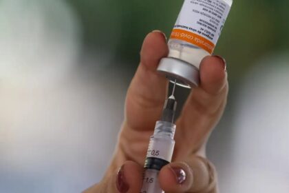 Covid-19: Anvisa determina atualização das vacinas para acompanhar variantes em circulação