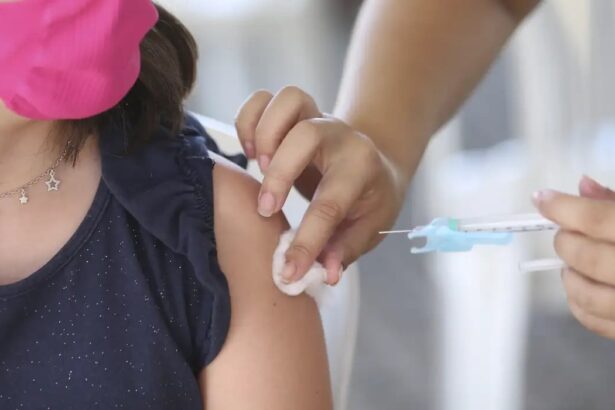 Dia D de vacinação será neste sábado (22) em todo o país; imunização abrange 20 doenças