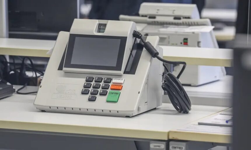 Eleições 2026: Justiça Eleitoral reformula plataforma para ajudar eleitor a identificar fake news