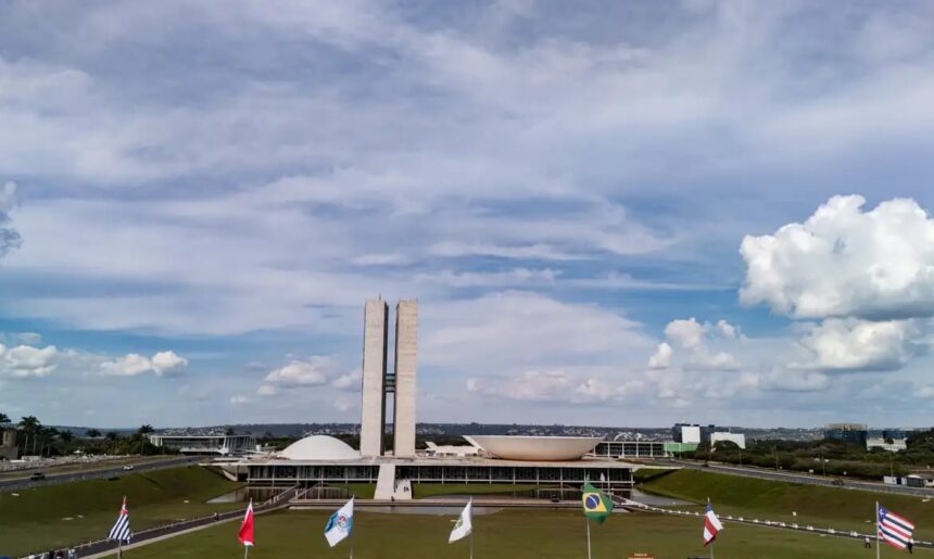 Eleições 2026: confira as atribuições de senadores e deputados