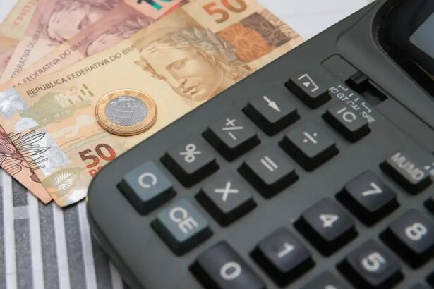 Pisos salariais nos municípios: se aprovadas, proposições podem impactar cofres em mais de R$ 100 bilhões por ano, diz CNM