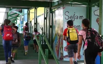 Saneamento: brasileiros com acesso aos serviços têm, em média, dois anos a mais de escolaridade