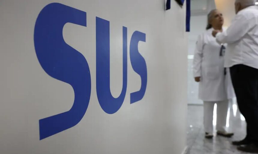 Municípios brasileiros aumentam gastos com saúde em 7,2% em 2025, superando piso constitucional