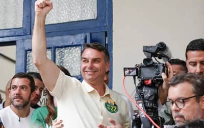 Flávio Bolsonaro mantém vantagem nas pesquisas para 2026, mas cenário ainda instável (15 de outubro)