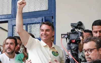 Análise de pesquisas aponta Flávio Bolsonaro à frente no segundo turno de 2026