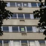 Famílias Brasileiras Cortam Gastos Essenciais para Arcar com Moradia