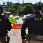 PRF lança Operação Finados 2026 para combater o uso de celular ao volante